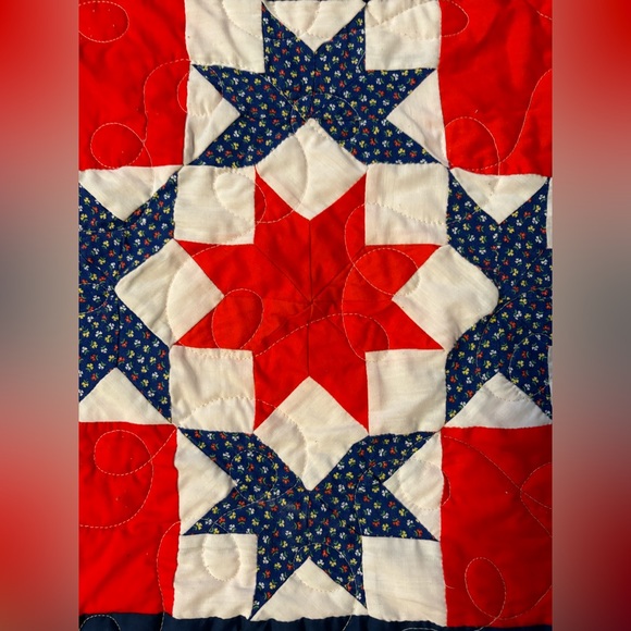 Handmade patchwork quilt - Picture 2 of 6